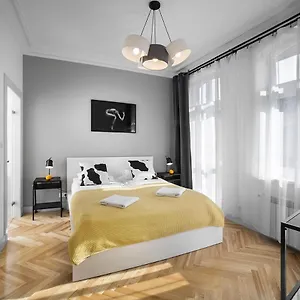 https://apartamenty-pomaranczarnia.poznan-hotels.com