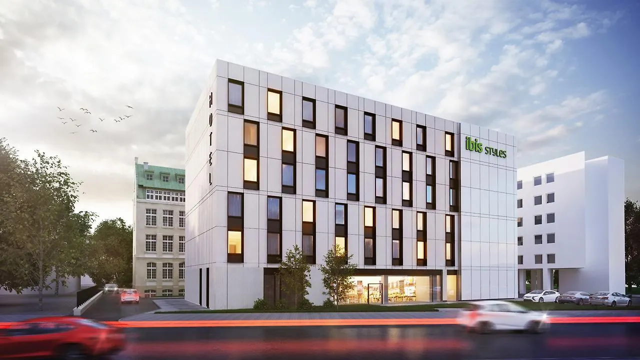 Ibis Styles Warszawa Centrum 3*, Varsovia